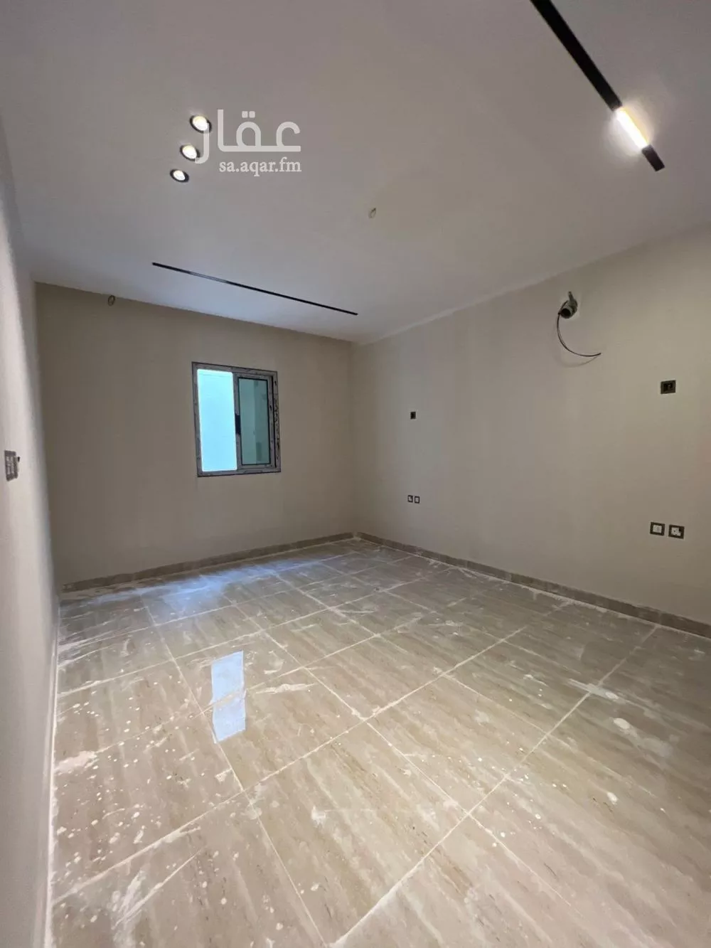 شقة 6 غرف في الندى 2