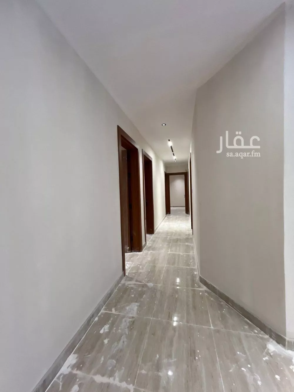 شقة 6 غرف في الندى 3