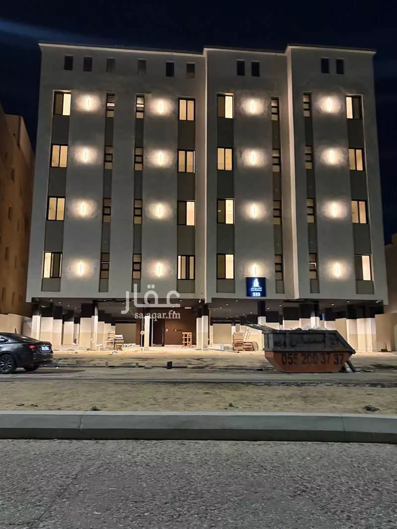 شقة 4 غرف في الحمرا 2