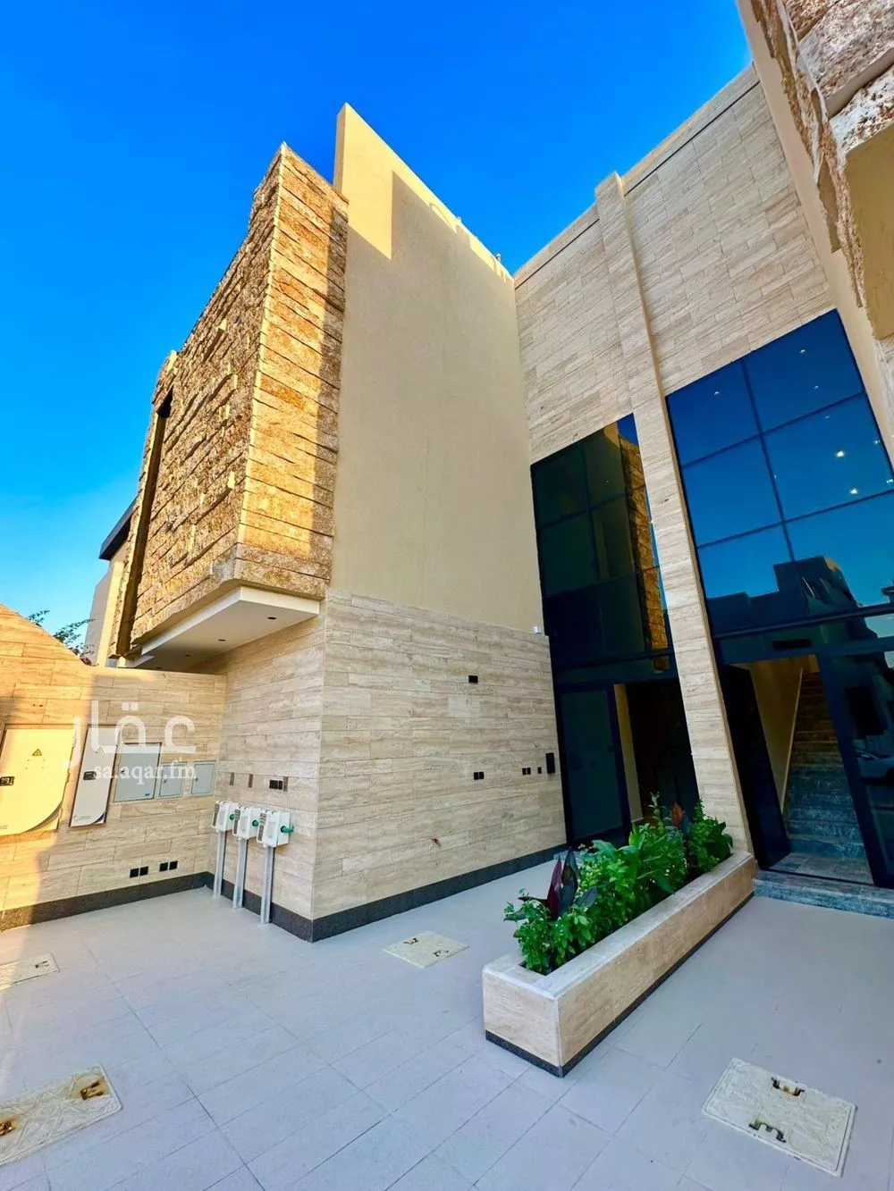 3 bedroom floor in Al Narjis 5