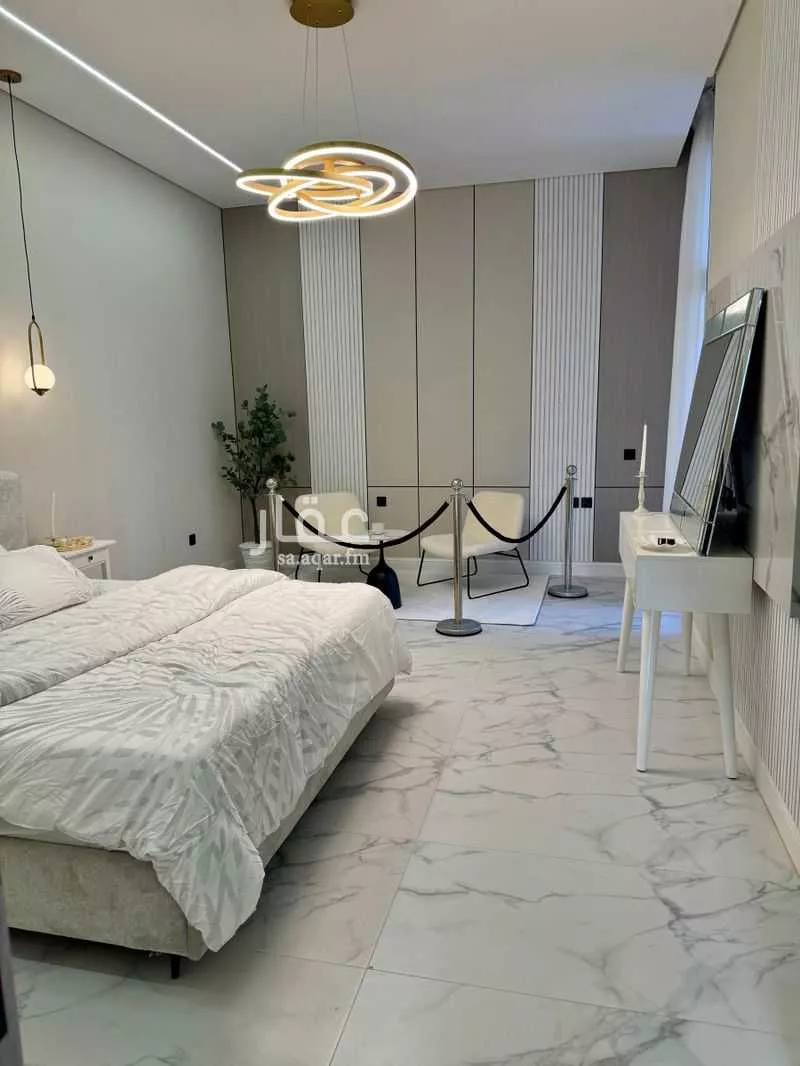 شقة 5 غرف في طيبة 4