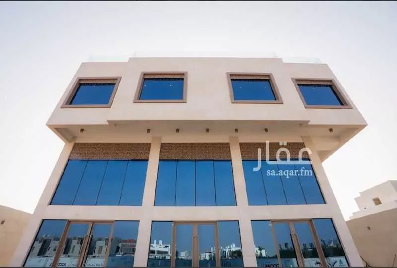 شقة 10 غرف في اللؤلؤ 3