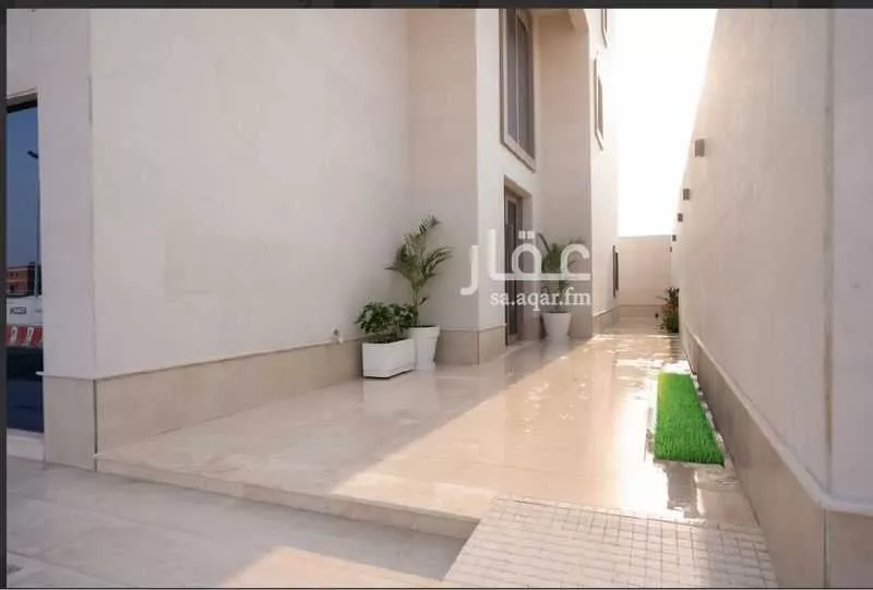 شقة 10 غرف في اللؤلؤ 2