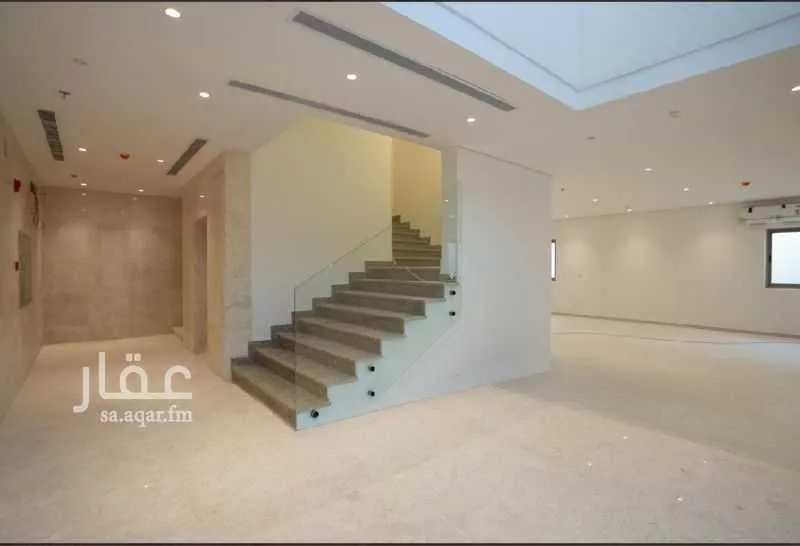 شقة 10 غرف في اللؤلؤ 5