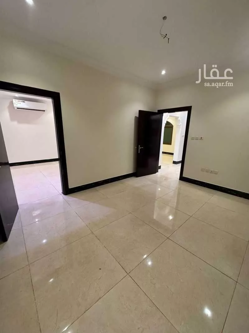 8 bedroom villa in Al Wahah, Riyadh 12