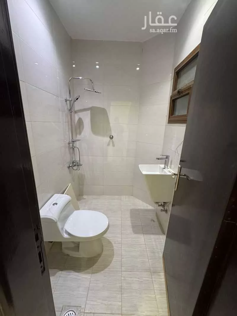 8 bedroom villa in Al Wahah, Riyadh 20