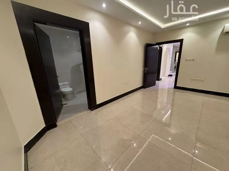 8 bedroom villa in Al Wahah, Riyadh 32
