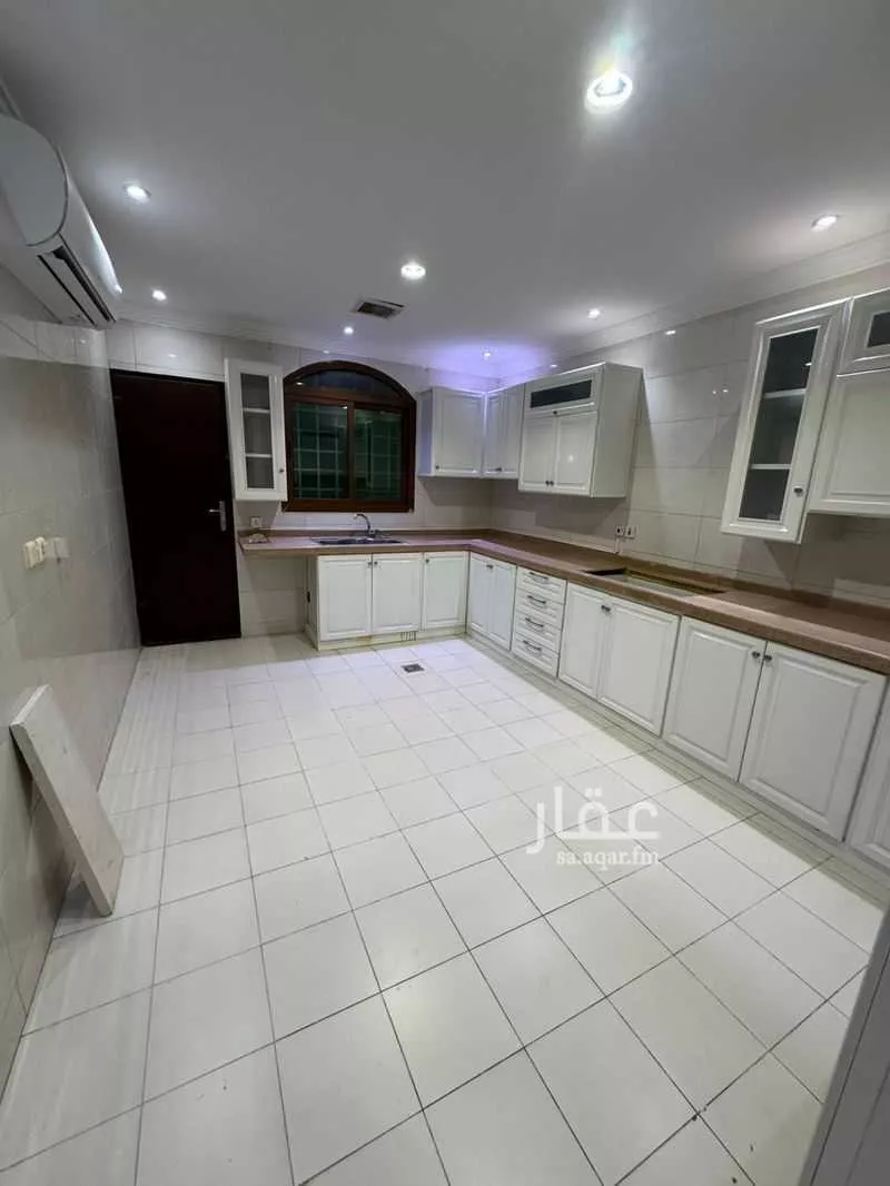 8 bedroom villa in Al Wahah, Riyadh 19