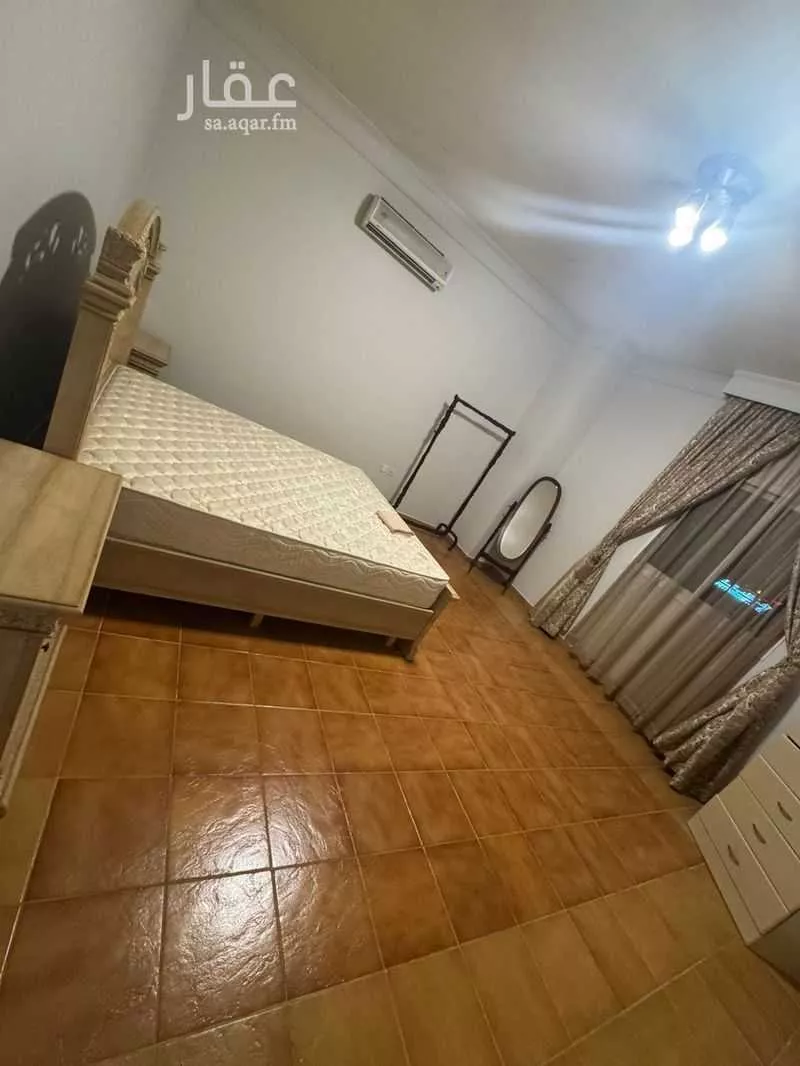 شقة 3 غرف في الملك عبدالله 4