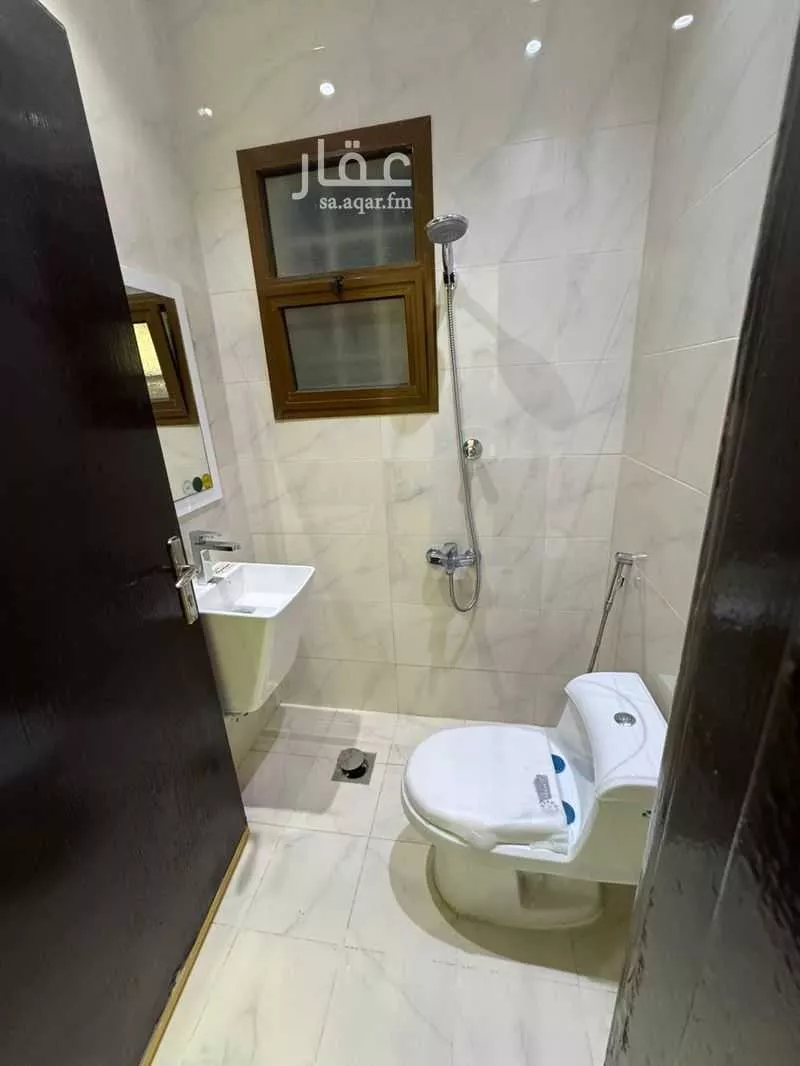 8 bedroom villa in Al Wahah, Riyadh 26