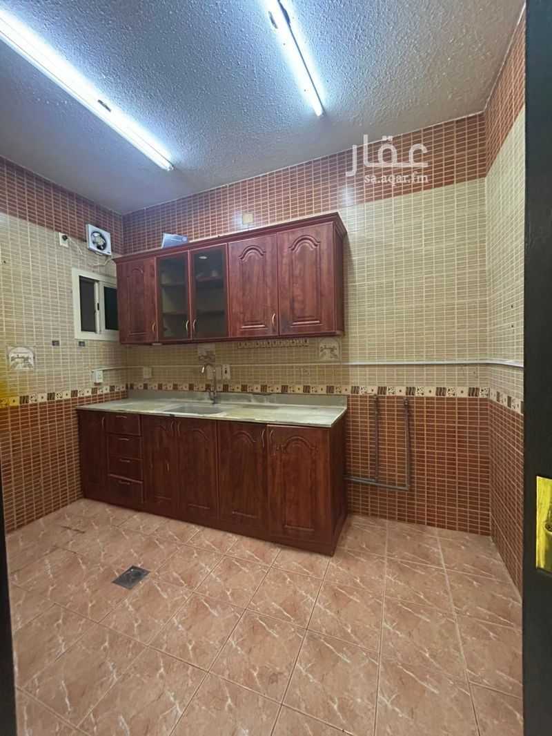 2 bedroom building in Al Aqrabiyah, Eastern Province 9