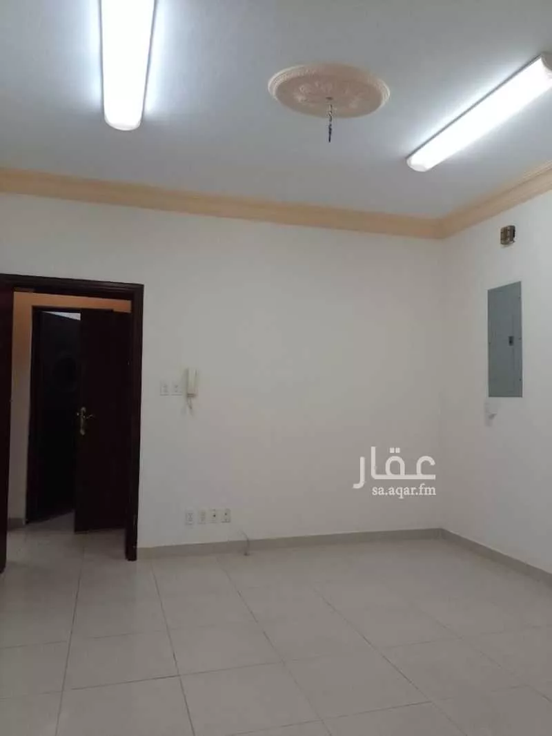 4 bedroom apartment in Al Aqrabiyah, Eastern Province 4