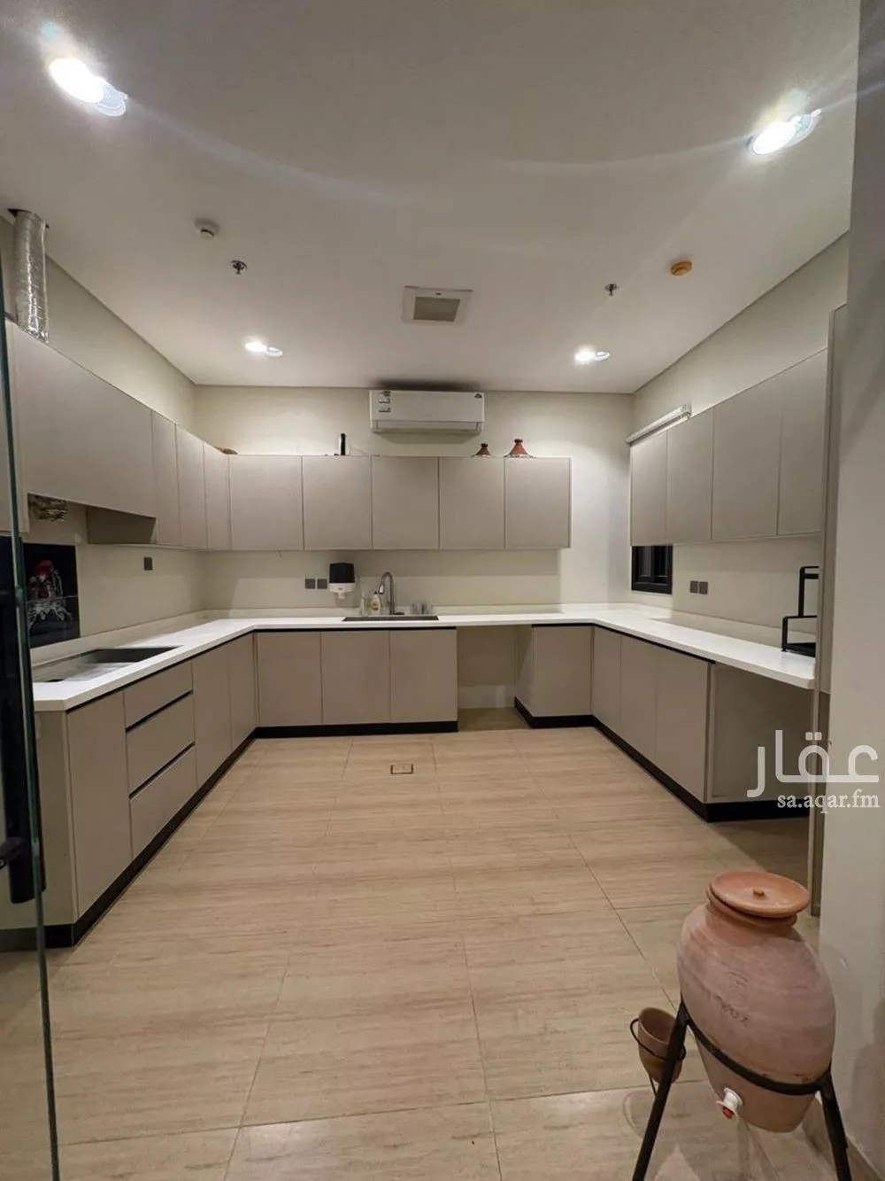 3 bedroom apartment in Al Yasmin 1