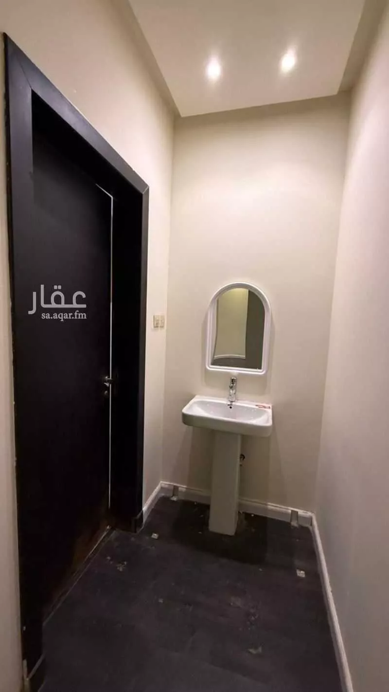 فيلا 6 غرف في النرجس 3