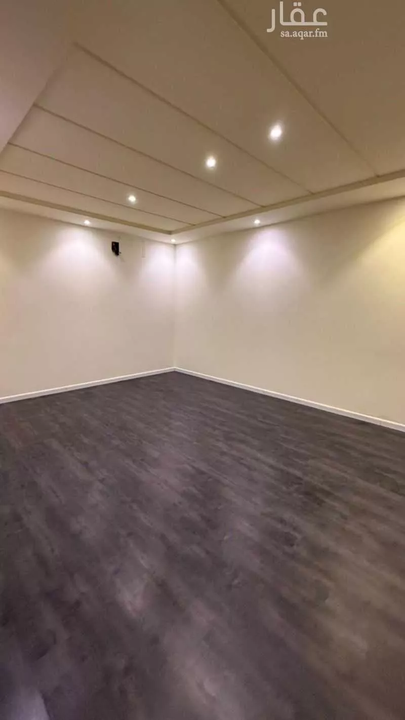 فيلا 6 غرف في النرجس 2