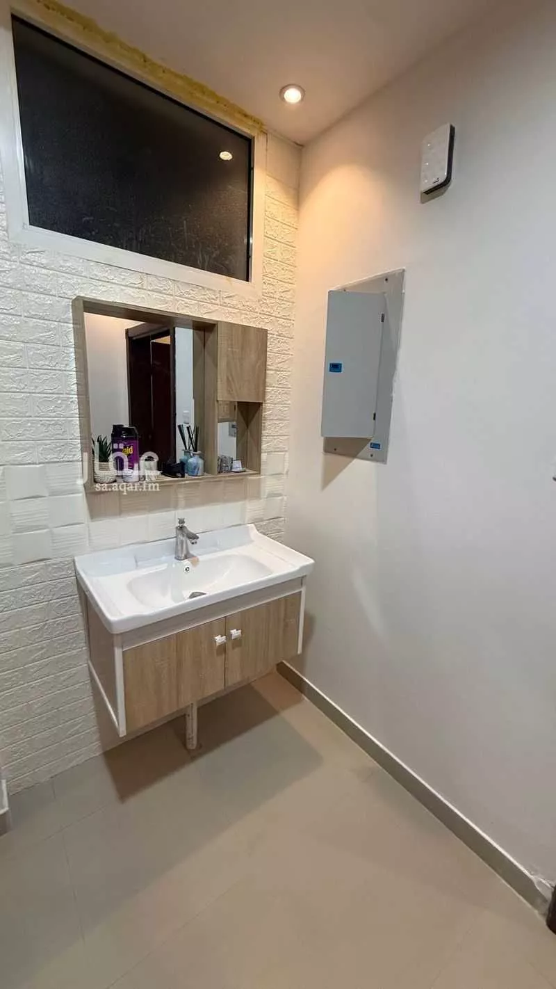 3 bedroom apartment in Laban, Riyadh 9