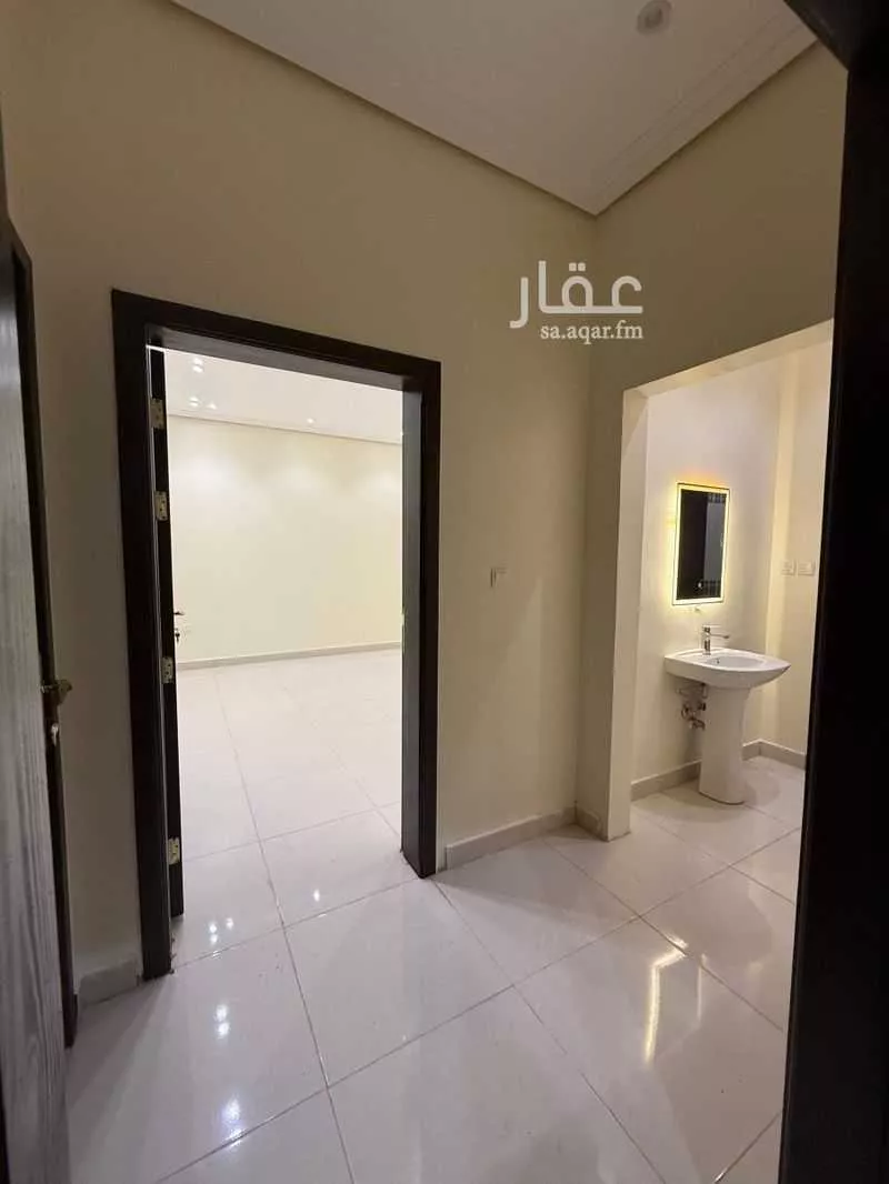 4 bedroom building in Ar Rayan, Jeddah 12
