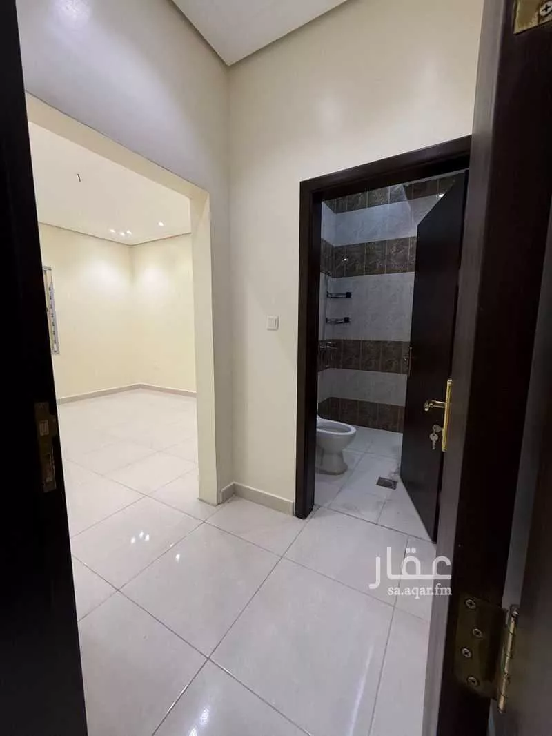 4 bedroom building in Ar Rayan, Jeddah 15
