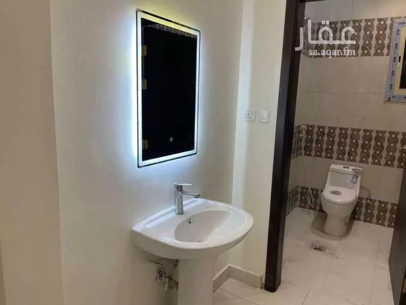 4 bedroom building in Ar Rayan, Jeddah 6