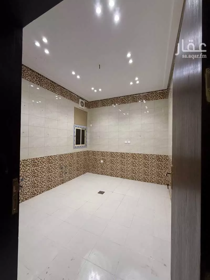 4 bedroom building in Ar Rayan, Jeddah 13