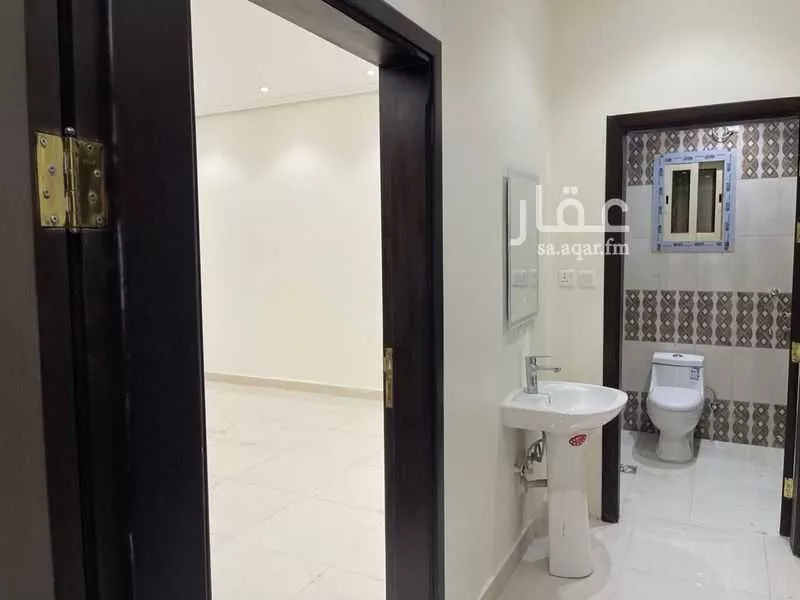 4 bedroom building in Ar Rayan, Jeddah 5