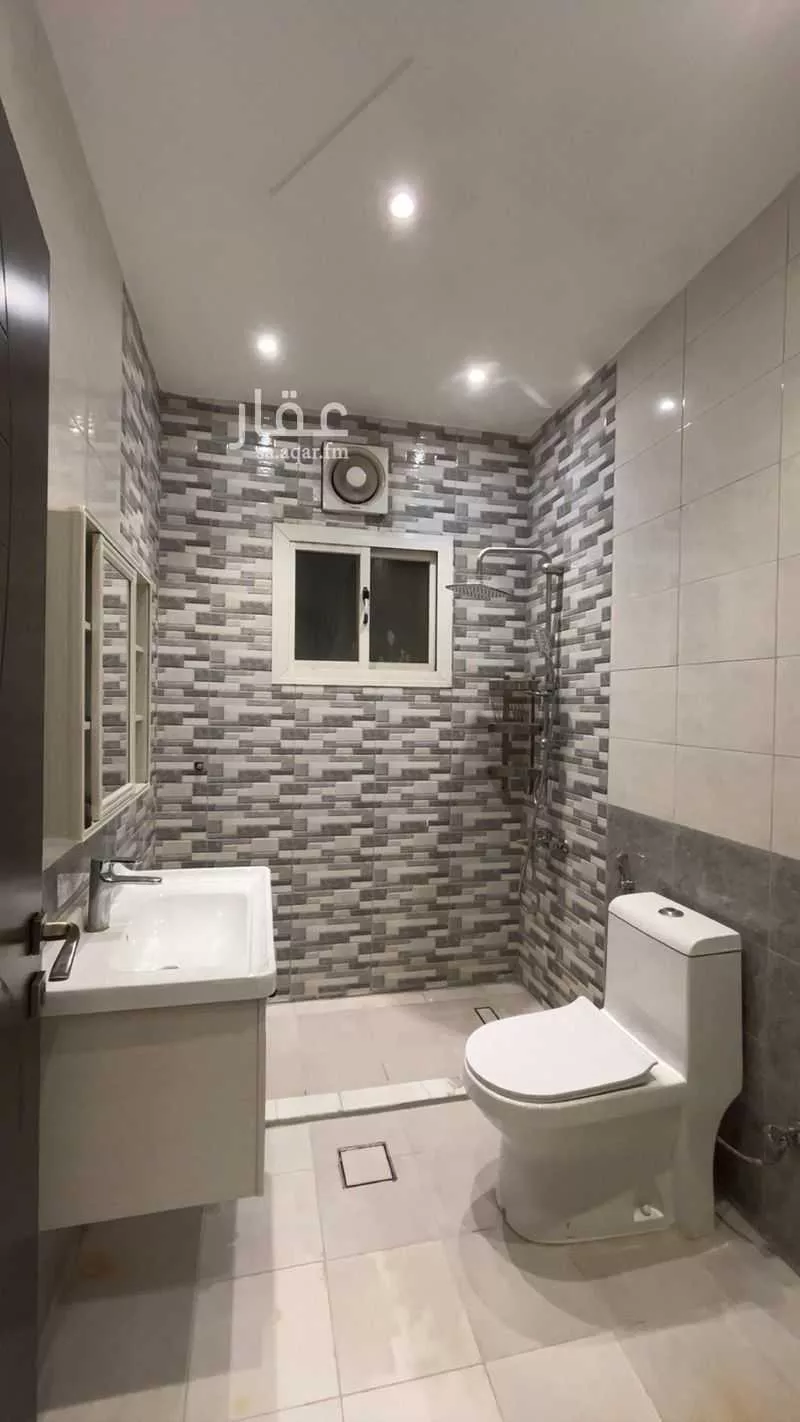 6 bedroom apartment in Al Bawadi 4