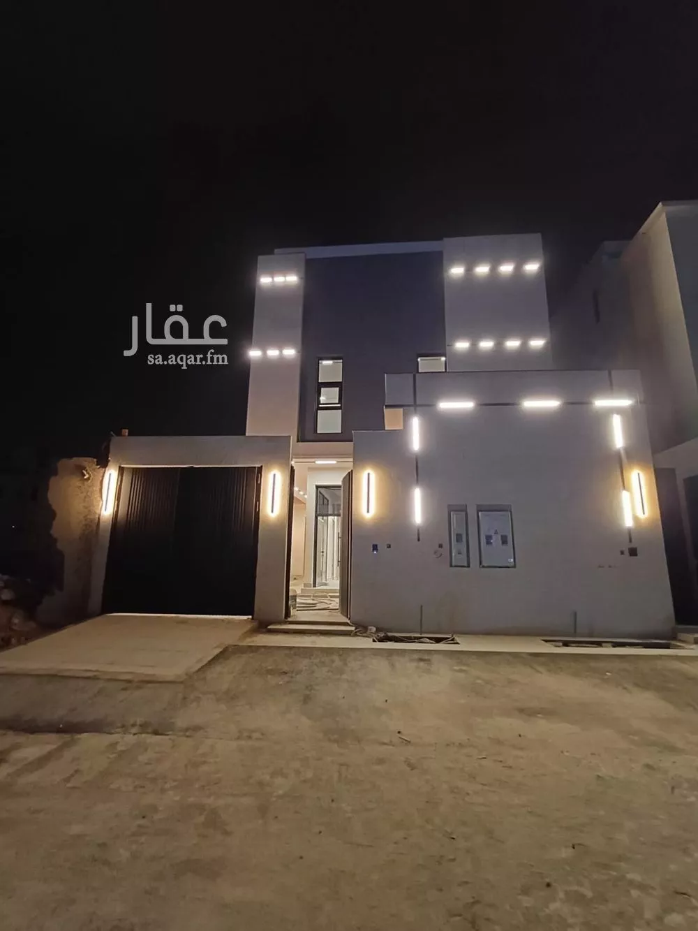 فيلا 6 غرف في الشرق 1