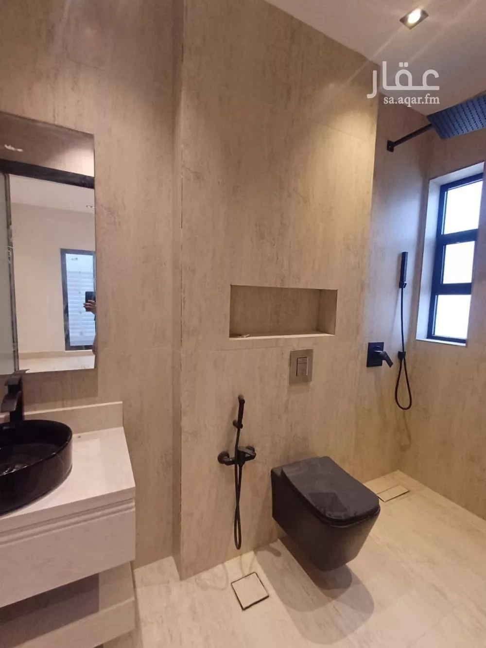 5 bedroom floor in Ash Sharq 3