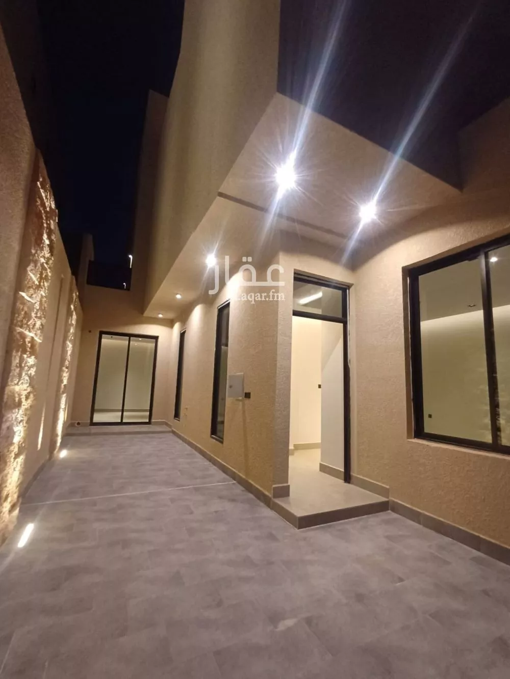5 bedroom floor in Al Rimal 1