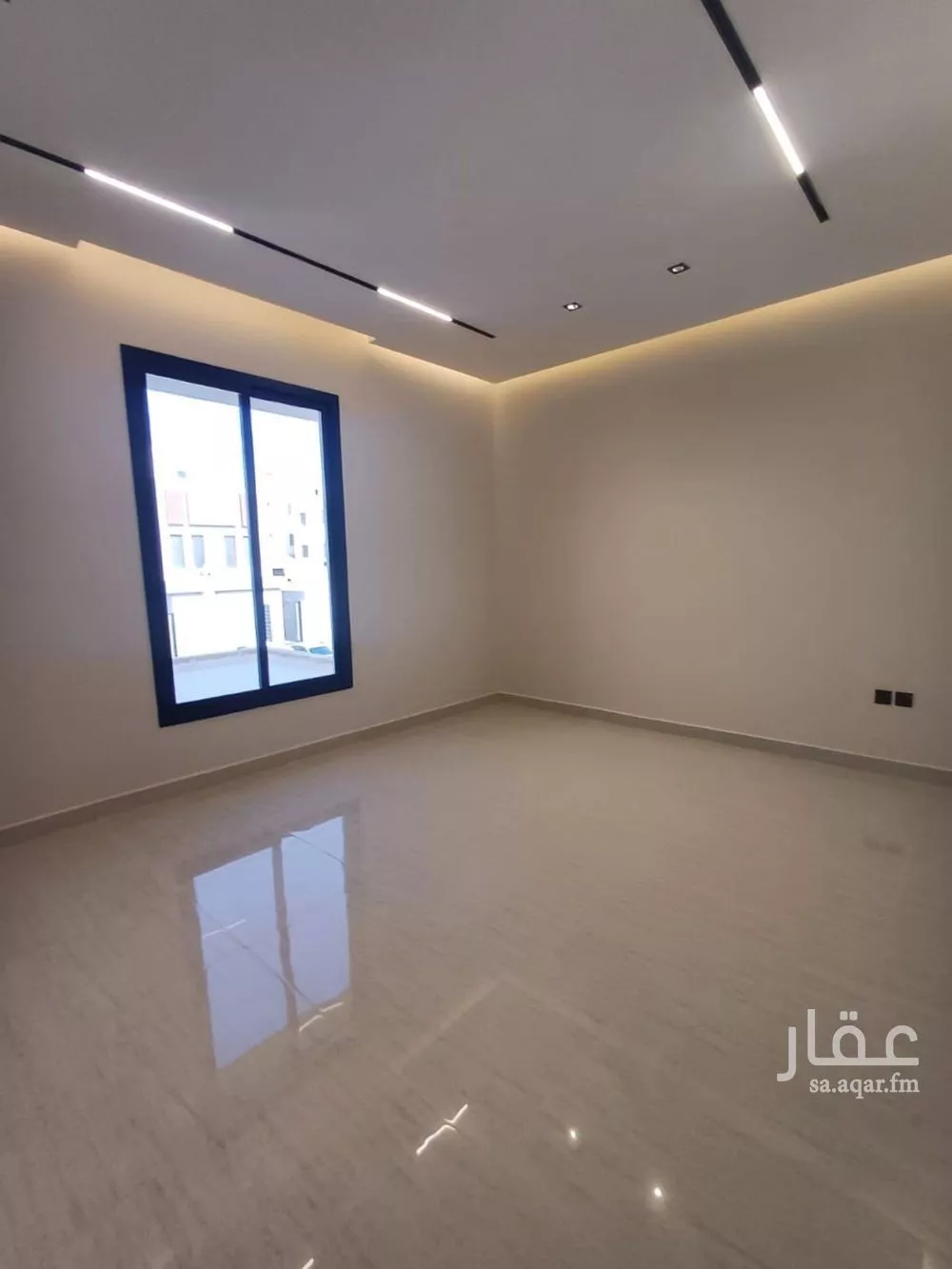 5 bedroom floor in Ash Sharq 1