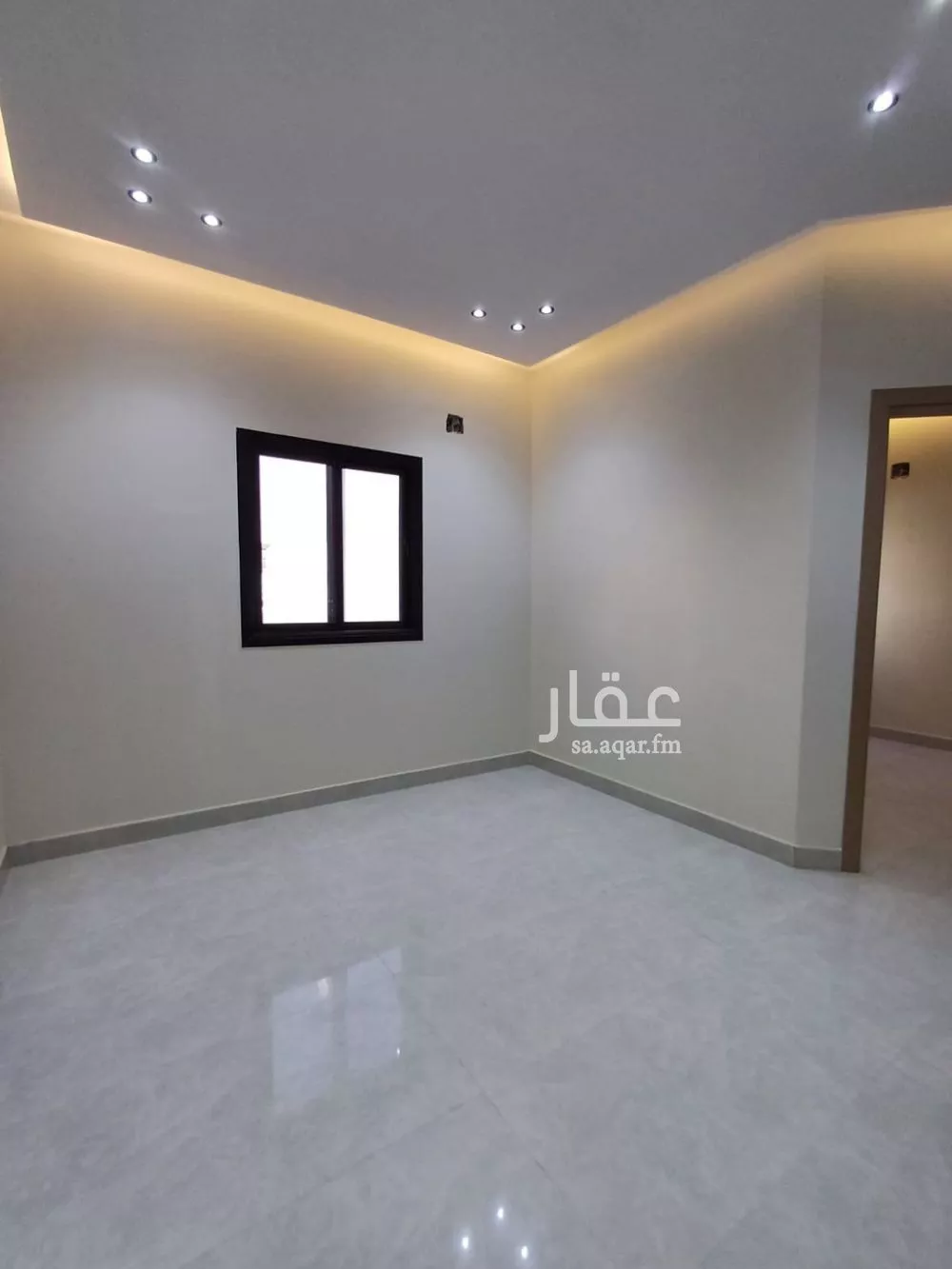 فيلا 6 غرف في الرمال 1