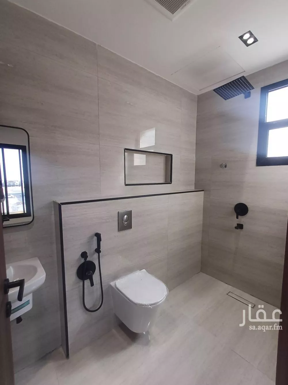 دور 6 غرف في الرمال 3