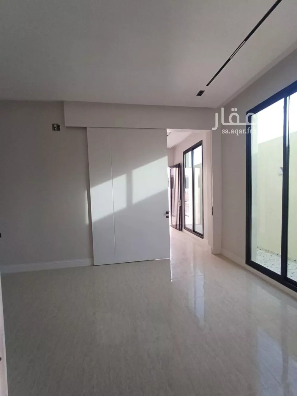 5 bedroom floor in Ash Sharq 3