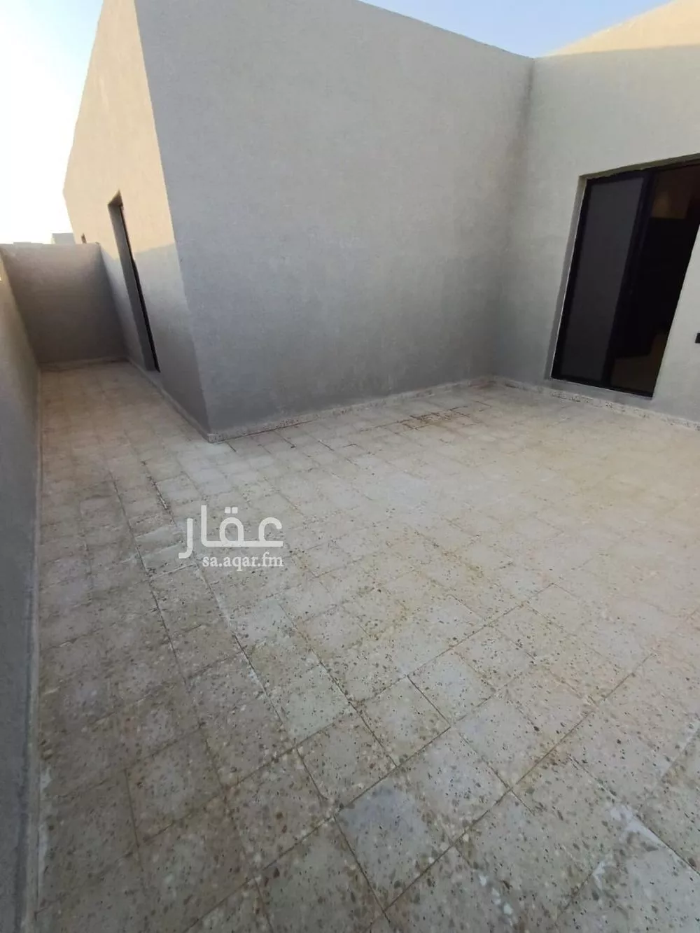 شقة 4 غرف في الرمال 2