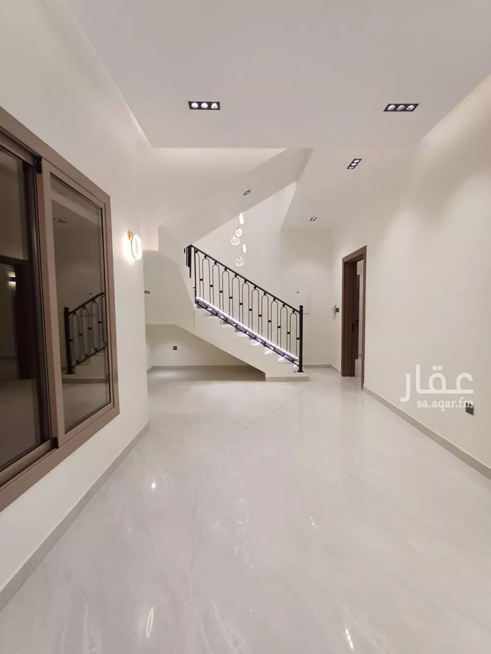 فيلا 7 غرف في الرمال 1