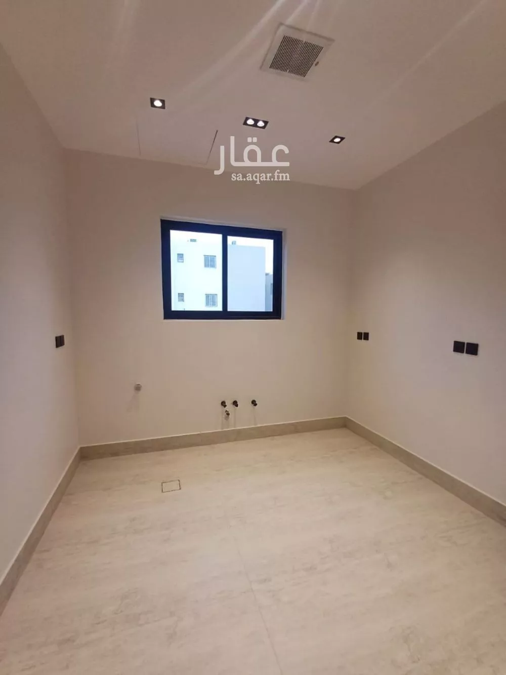 5 bedroom floor in Ash Sharq 2