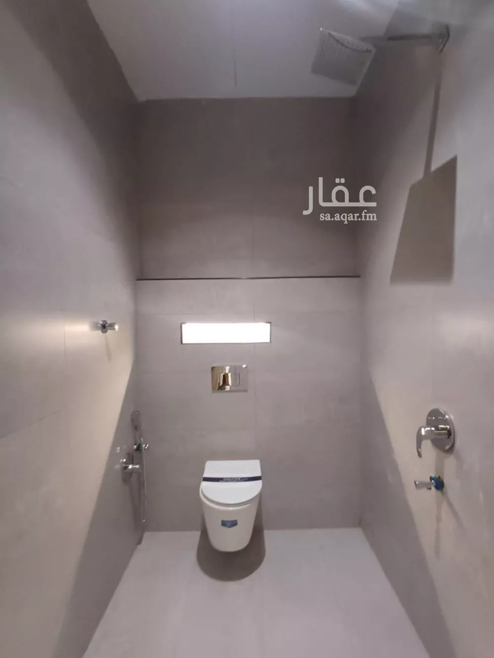 6 bedroom villa in Al Janadriyah 3