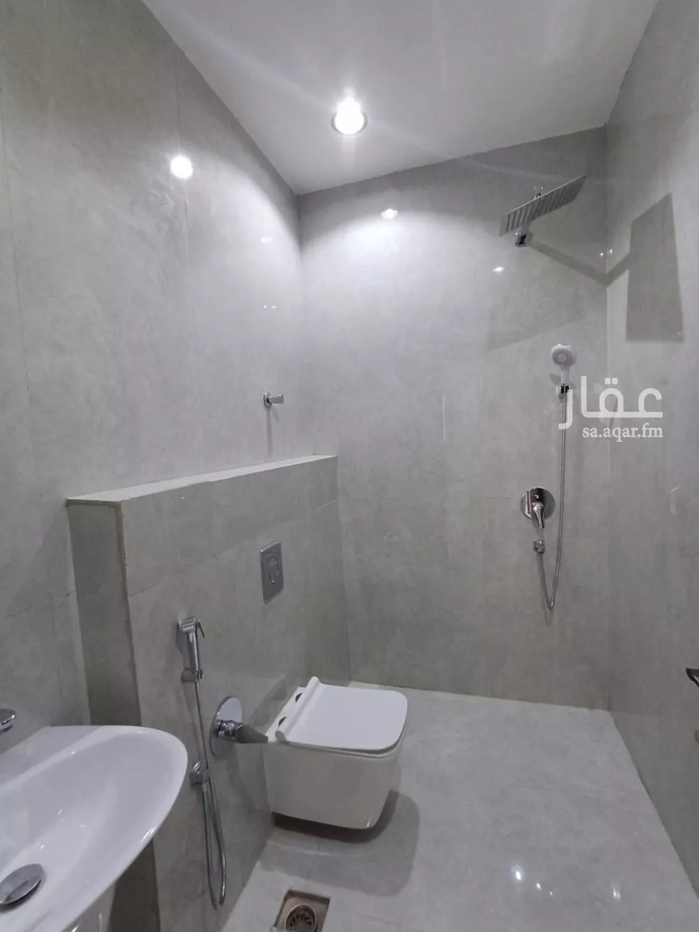 فيلا 6 غرف في الرمال 4