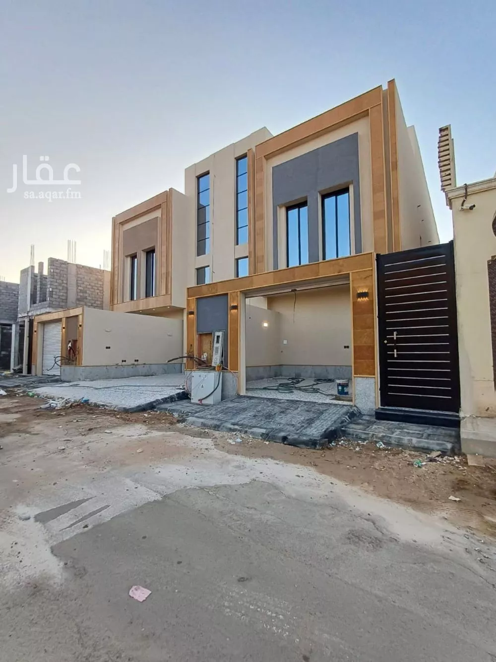 5 bedroom floor in Al Rimal 1