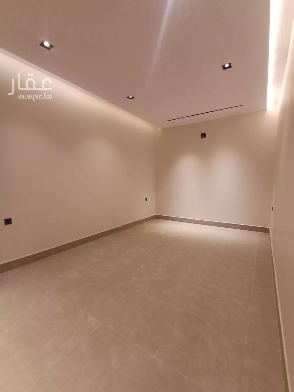 5 bedroom floor in Al Rimal 1