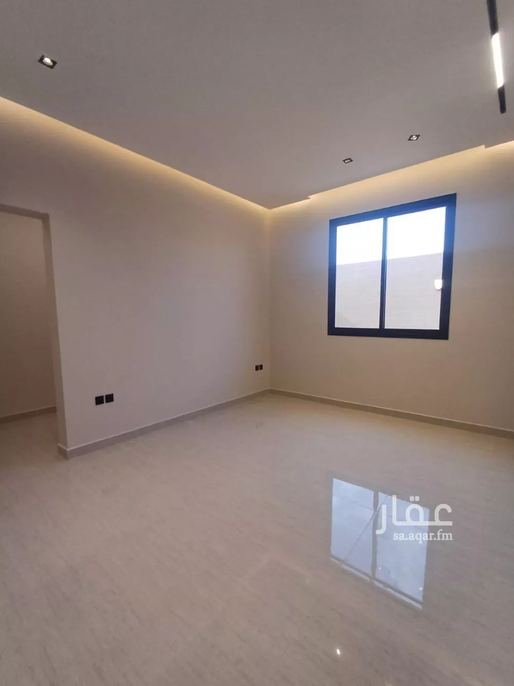 5 bedroom floor in Ash Sharq 1