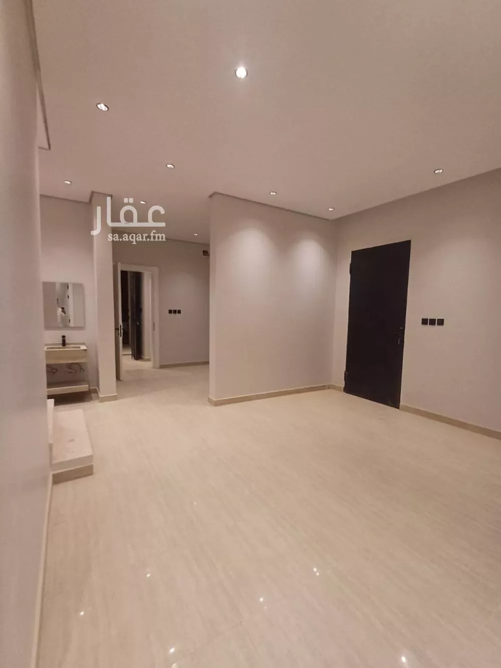 فيلا 6 غرف في الرمال 1