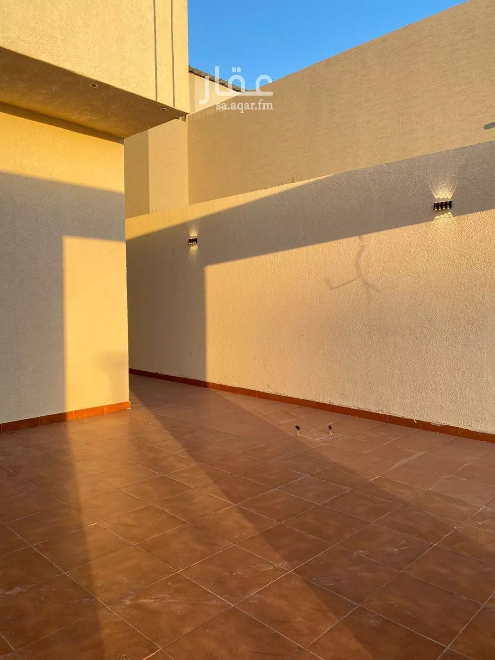 فيلا 6 غرف في الجنادرية 3