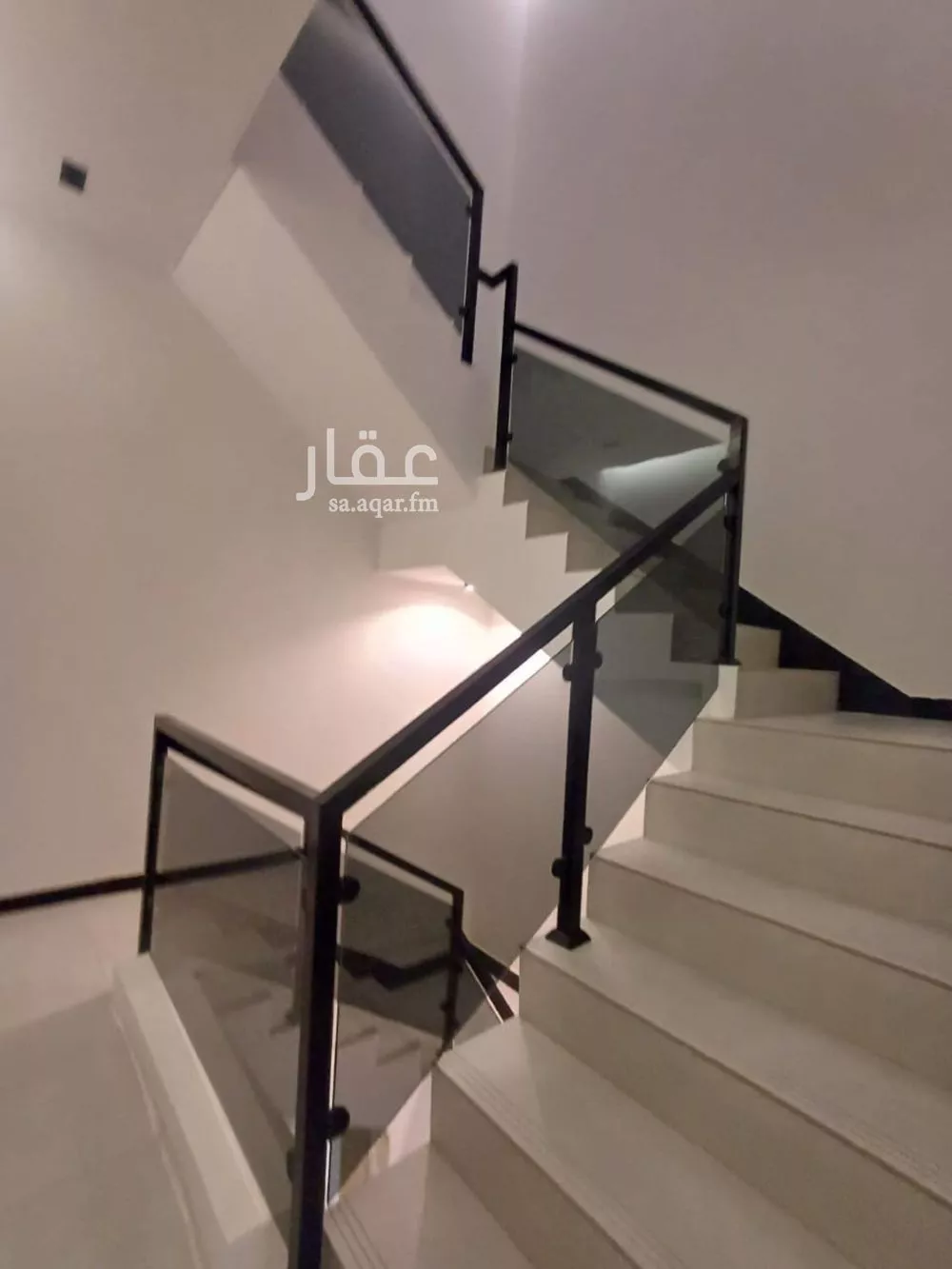 6 bedroom villa in Al Janadriyah 5