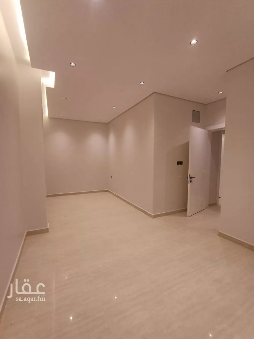 فيلا 6 غرف في الرمال 5