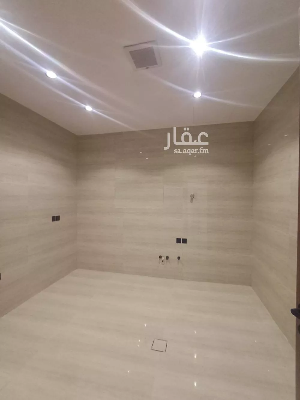 شقة 4 غرف في الرمال 5