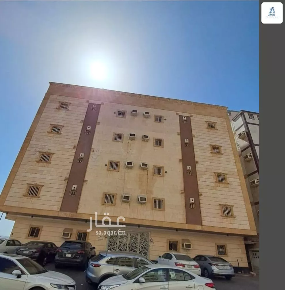 عمارة 813 م² في الاميرعبدالمجيد