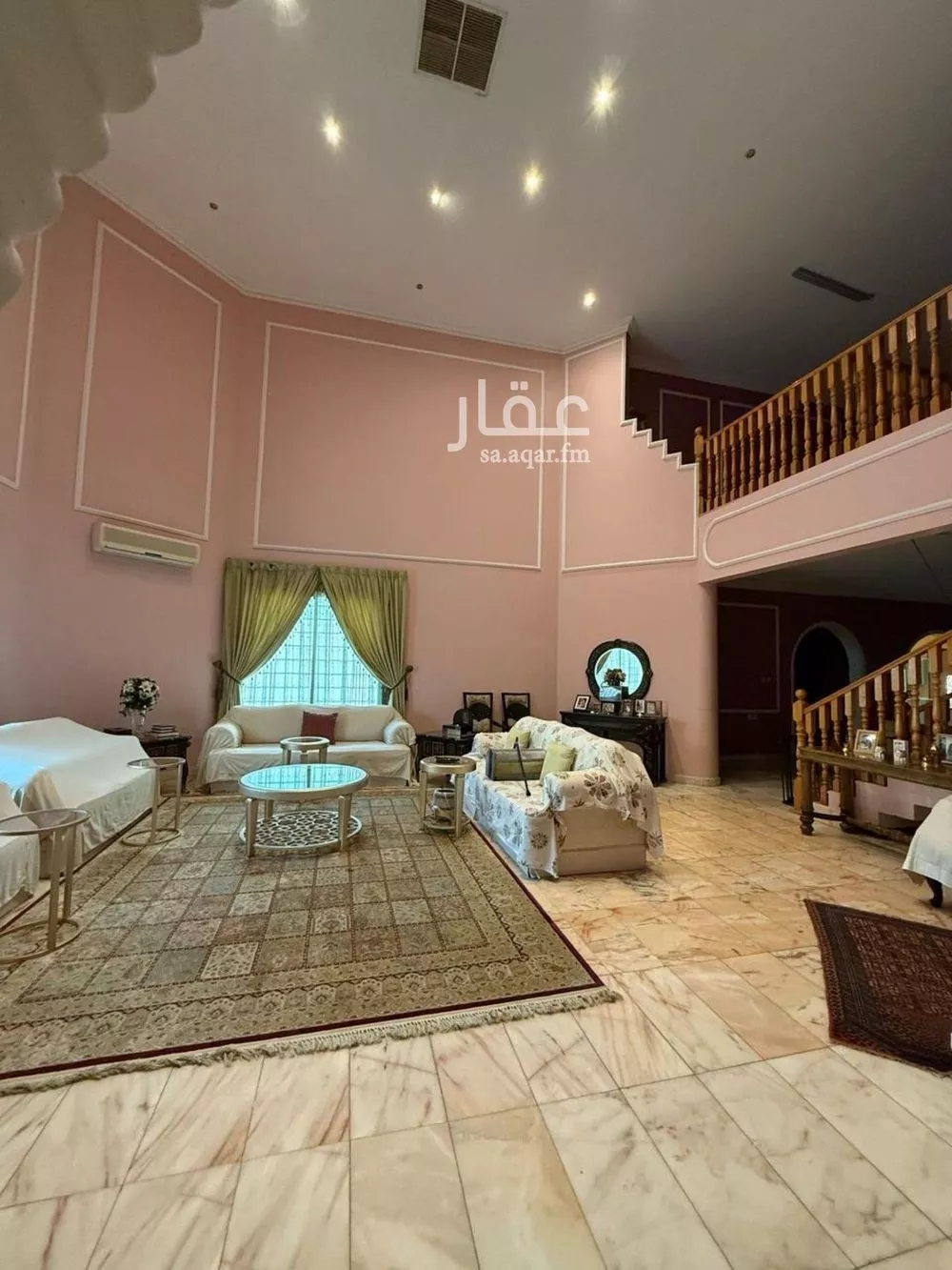 5 bedroom villa in Al Nuzhah 2