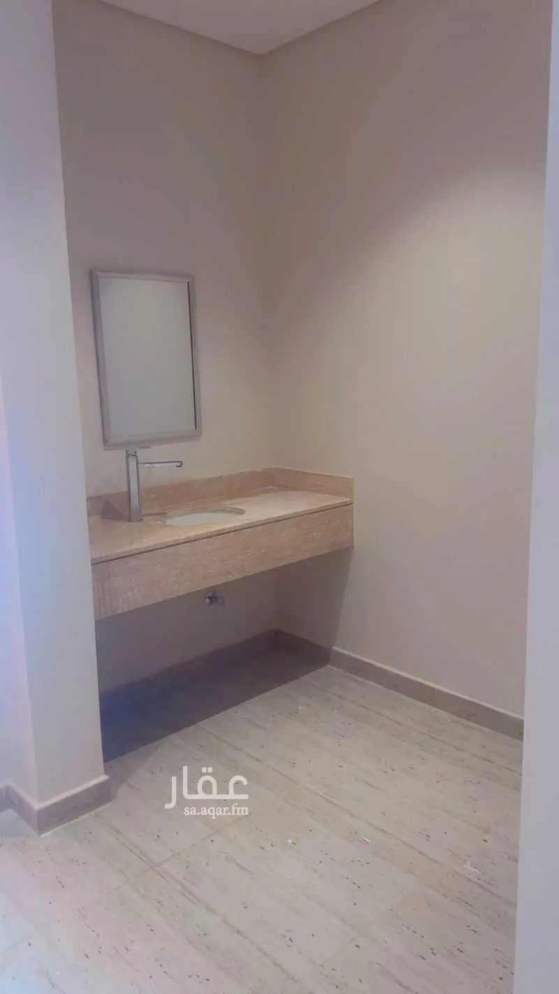 شقة 3 غرف في عرقة 4