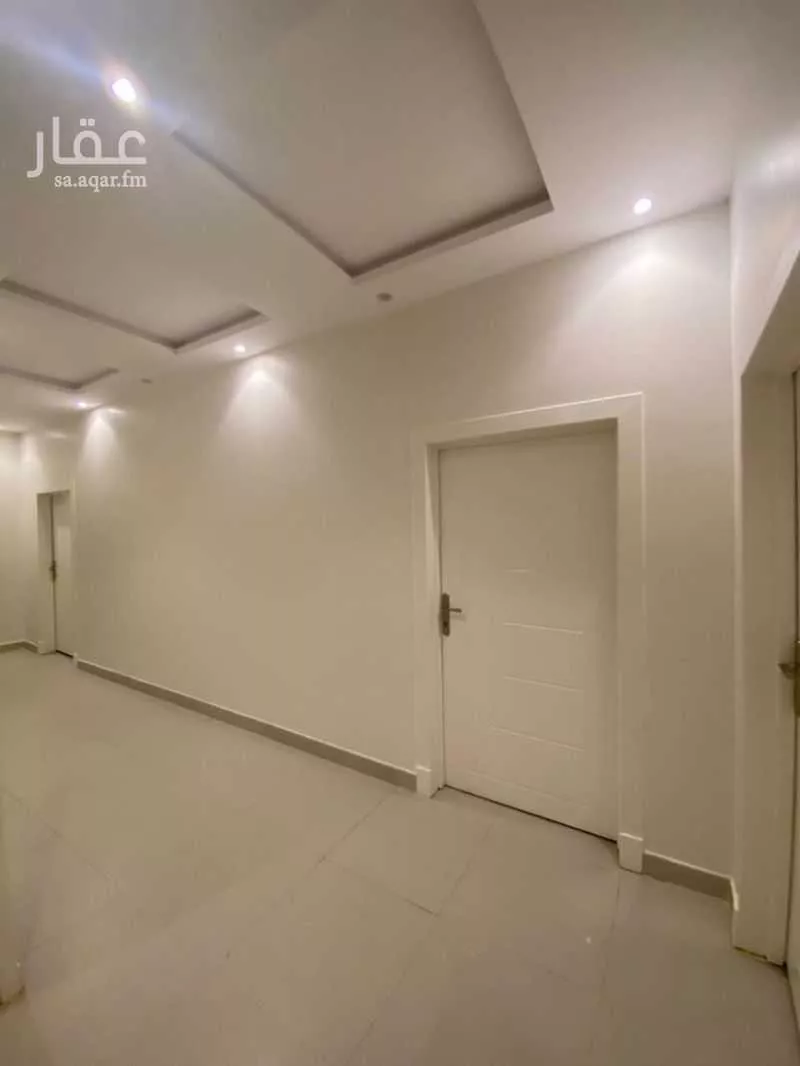 5 bedroom villa in Al Mahdiyyah 3